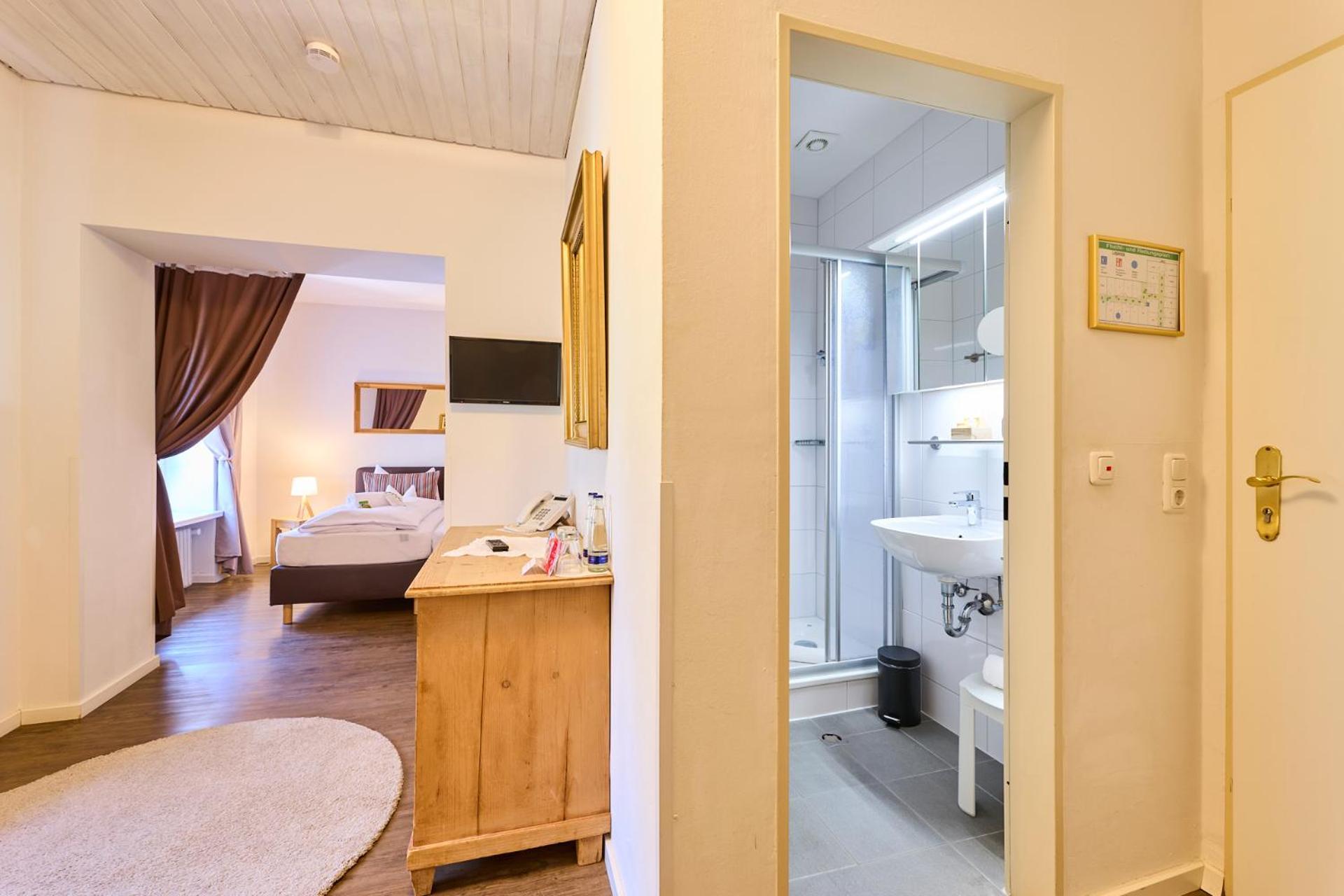 Hotel Waldgasthof Buchenhain 3*