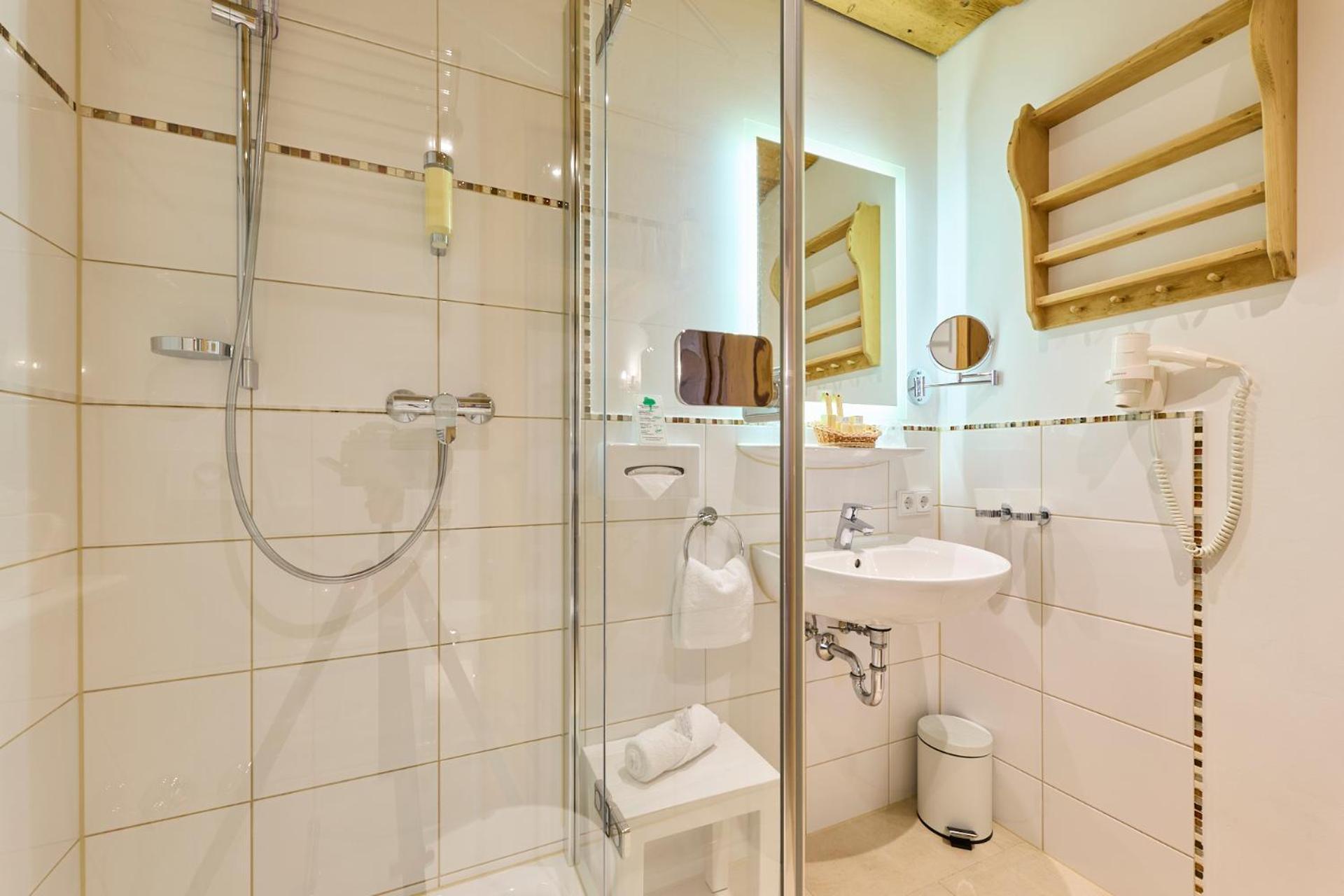 Waldgasthof Buchenhain 3*