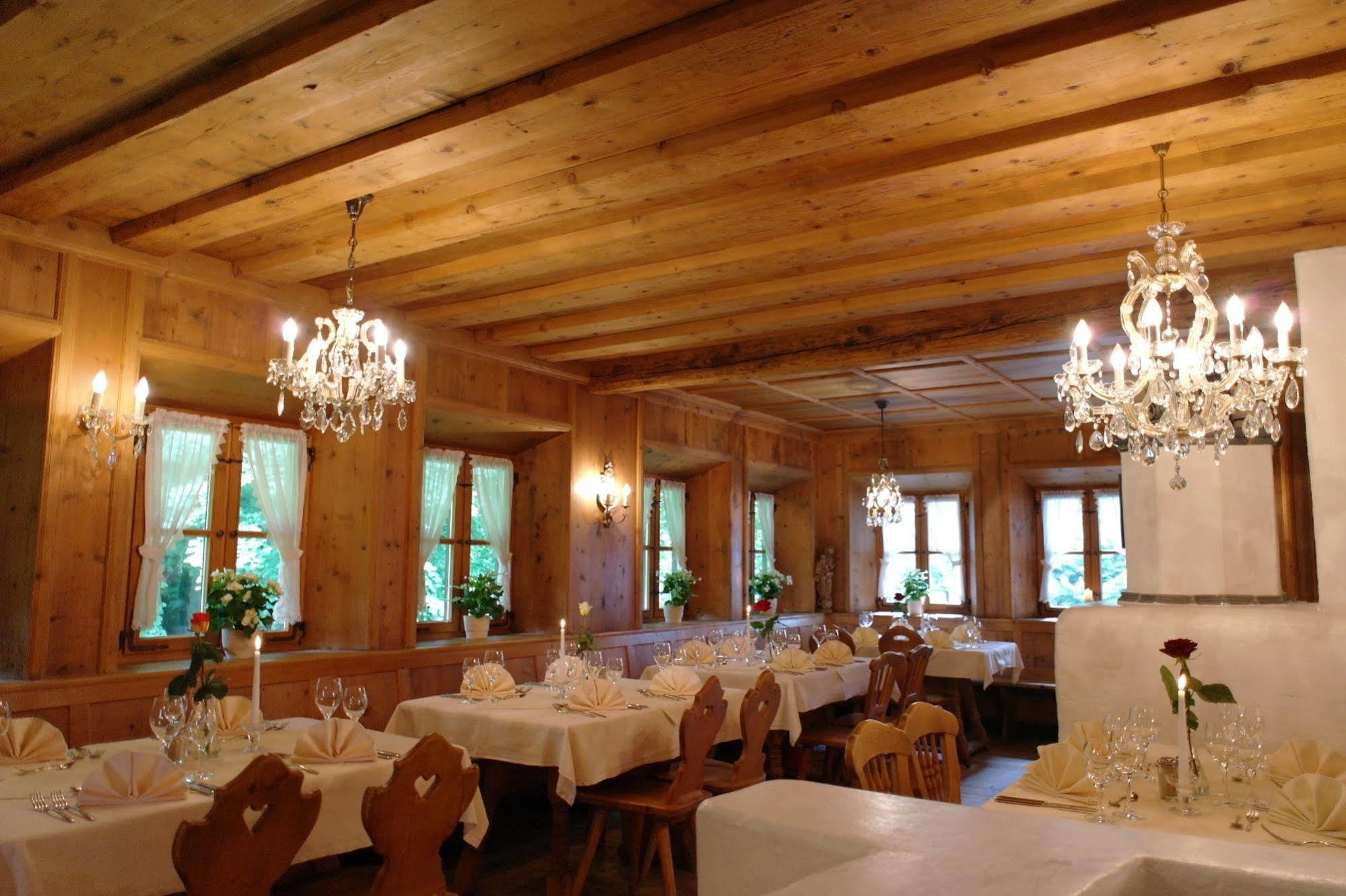 Waldgasthof Buchenhain Hotel