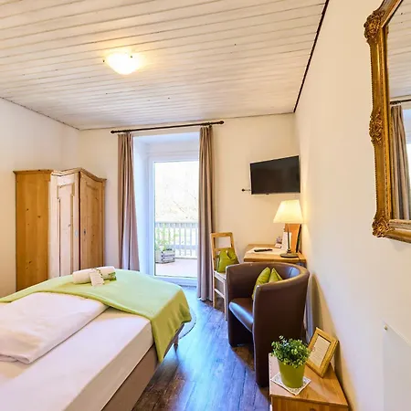 Hotel Waldgasthof Buchenhain Baierbrunn Exterior photo